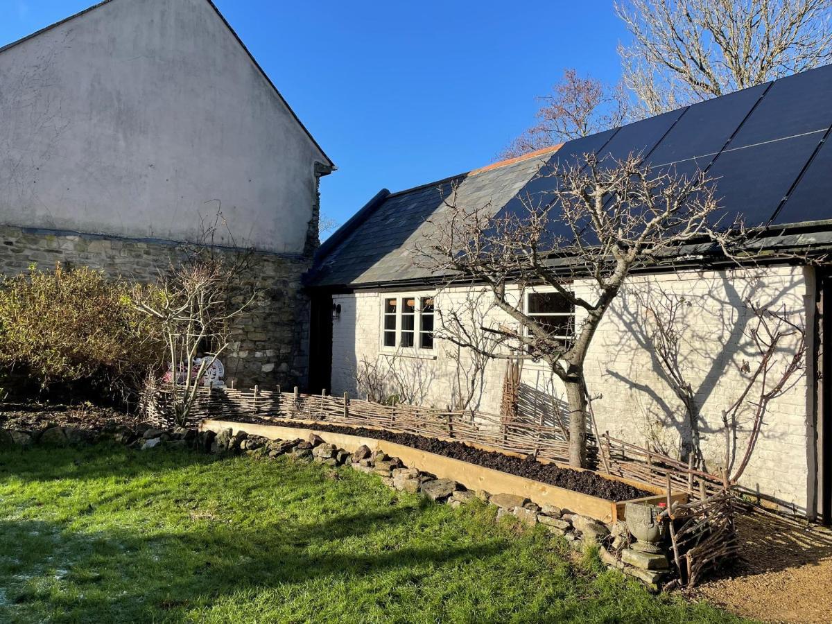 Carnotze Villa Dorchester Exterior photo